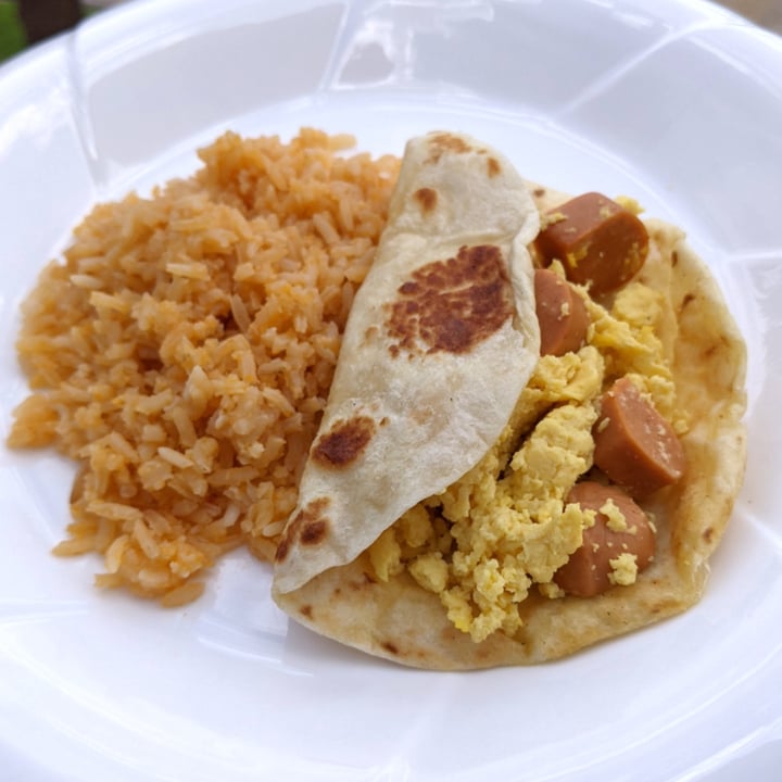 photo of Veegos Egg & Sausage Taco shared by @veggieassassin on  01 Aug 2022 - review