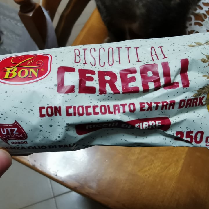 review photo of Le bon Biscotti Ai Cereali Con Cioccolato shared by @cassandrissima on 12 Jan 2021 - review