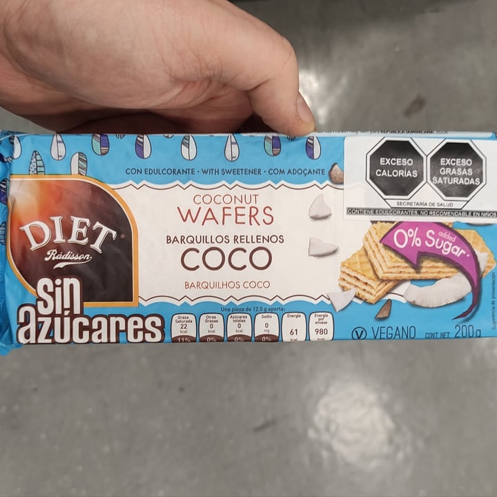 photo of Diet Rádisson Coconut Wafers shared by @alessandroscetta on  06 Jun 2022 - review