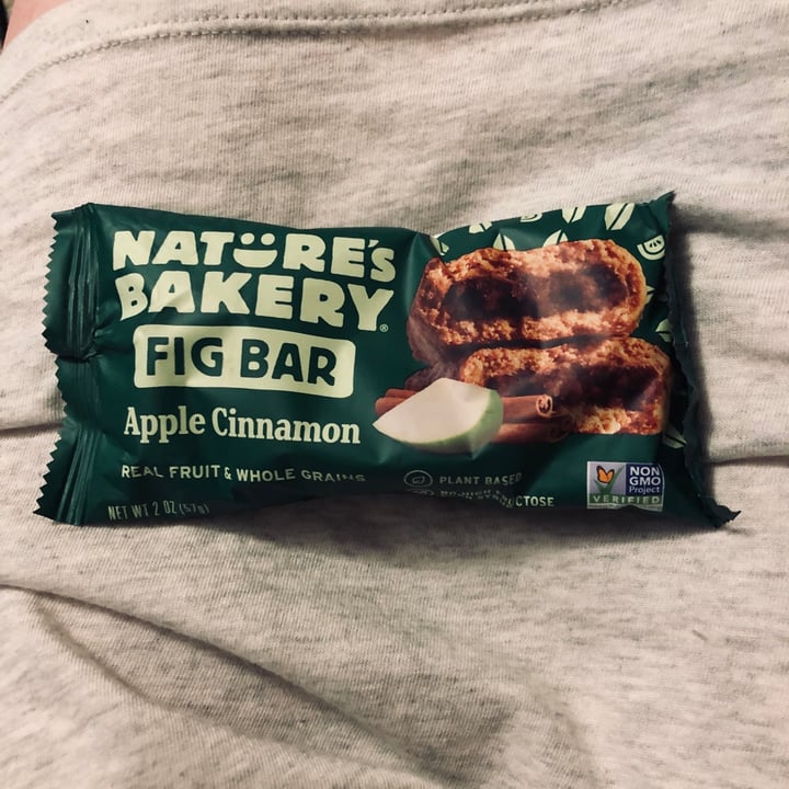 photo of Nature's Bakery Fig Bar Apple Cinnamon shared by @oddrey on  24 May 2020 - review