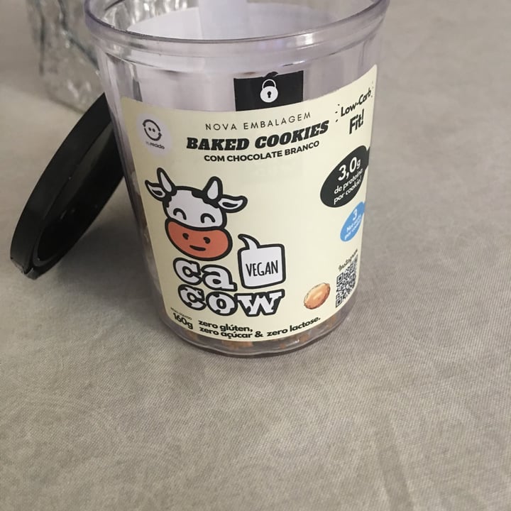photo of Cacow Baked Cookies Com Chocolate Branco shared by @juvianna on  16 Jul 2022 - review