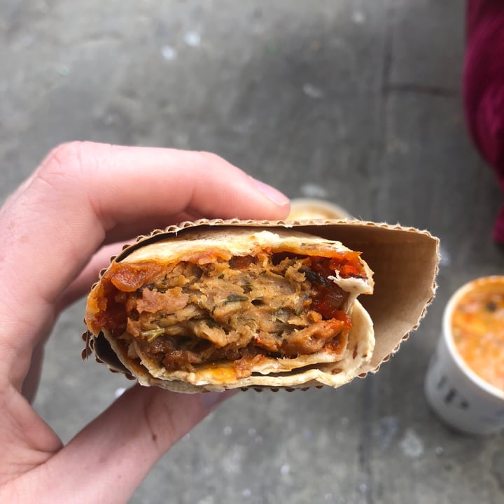 photo of Pret A Manger Meatless Meatball Hot Wrap shared by @brandonthefruit on  07 Apr 2021 - review