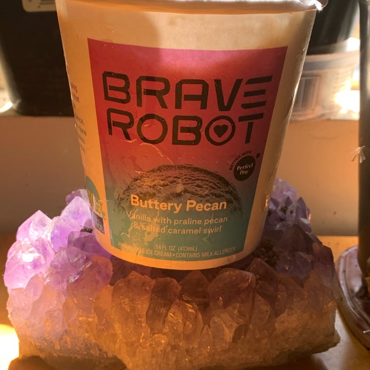 photo of Brave Robot Brave Robot Buttery Pecan Animal-Free Dairy Ice Cream shared by @unejanie on  29 Jun 2022 - review