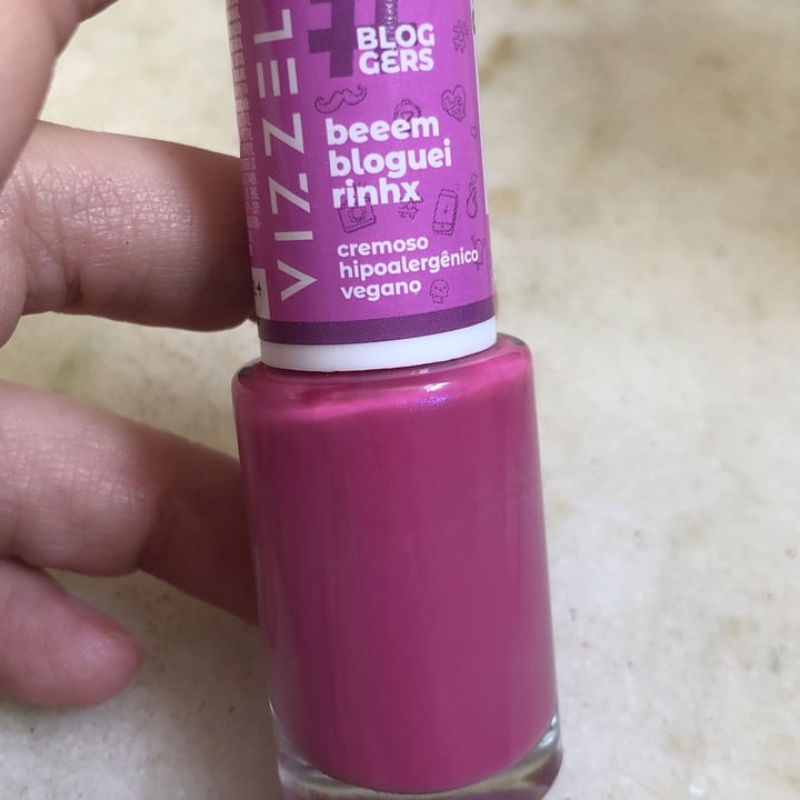 review photo of Vizzela Cosméticos Esmalte shared by @lyra-belacque on 11 May 2022 - review