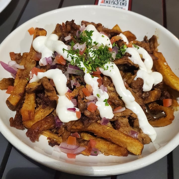 review photo of MeeT in Gastown Donair Fries shared by @rosiesully on 02 Aug 2021 - review