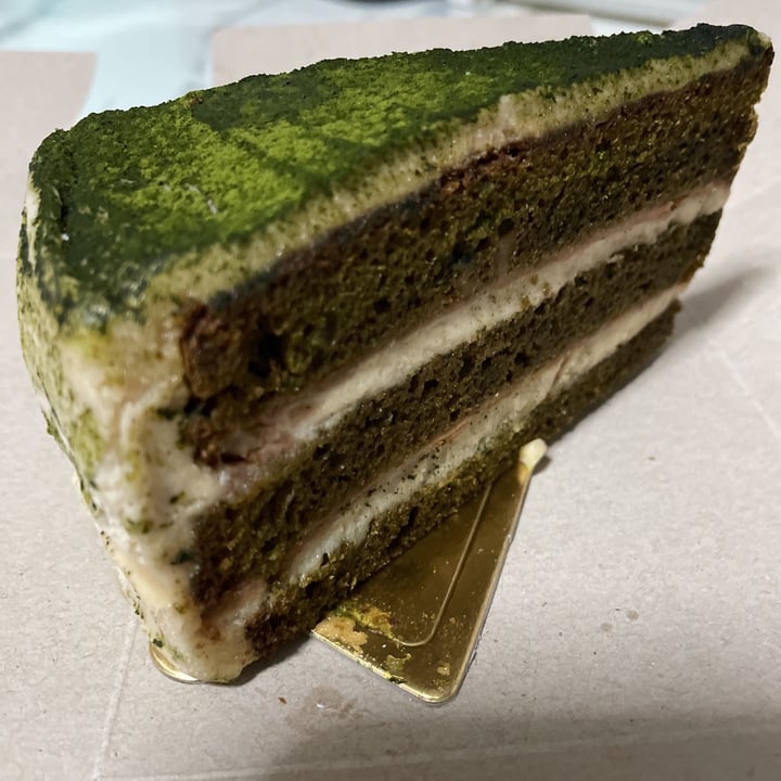 photo of Kind Kones Matcha Chestnut Cake shared by @ahgeng on  01 Apr 2021 - review