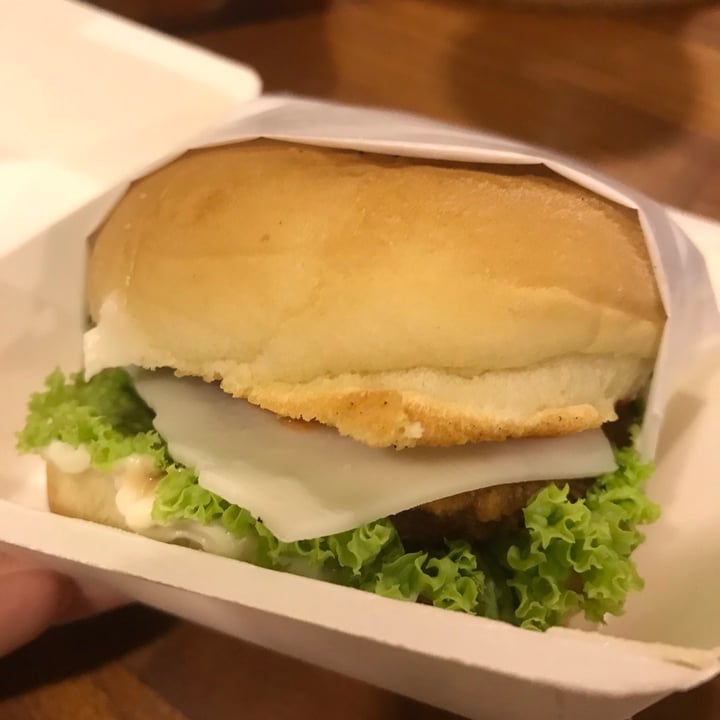 photo of Veggie Dojo Yakitori Burger shared by @mayonnaise on  08 May 2020 - review