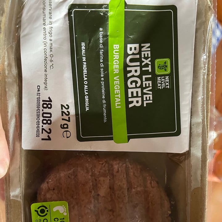 photo of Next Level Meat Burger Vegetali  shared by @martyrouge on  15 Aug 2021 - review