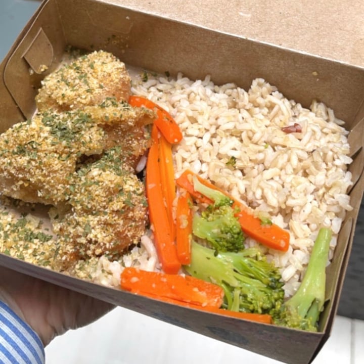 review photo of EATH Plant Based, Progo - Bandung Garlic Parmesan Chiken shared by @sharrenfiona on 14 Sep 2021 - review