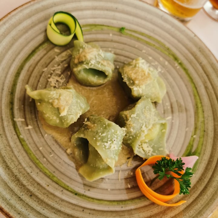 photo of Ristorante Gintilla Cagliari Tortelli Alla Spirulina Ripieni Di Patate E Formaggio Al Tartufo Con Burro E Salvia shared by @feddesor on  10 Aug 2022 - review