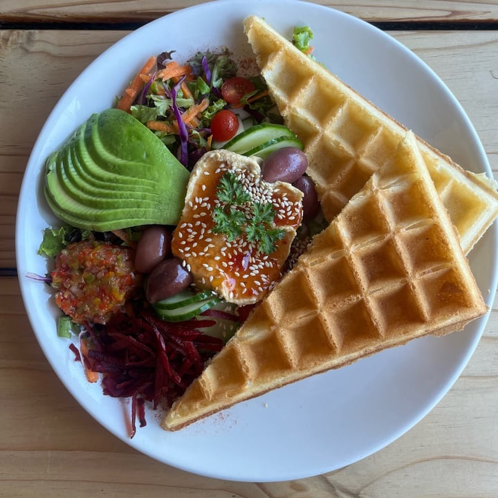 photo of The Waffle House Hummus and avo waffle shared by @alline on  20 Nov 2022 - review