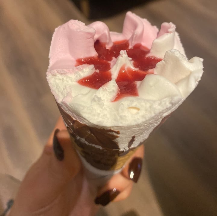 photo of Cornetto Cornetto Dairy Free shared by @alexandrata on  29 Jul 2020 - review