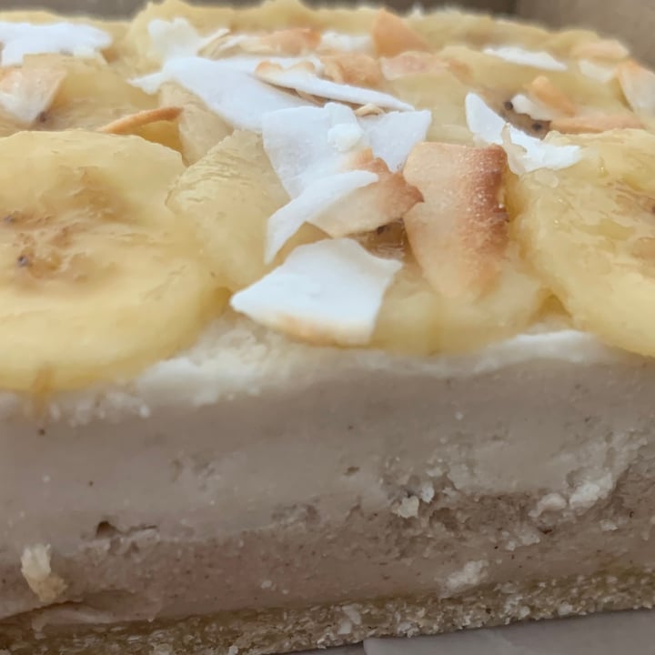 photo of Sacro Torta helada de banana y coco shared by @argentinaenberlin on  24 Oct 2020 - review