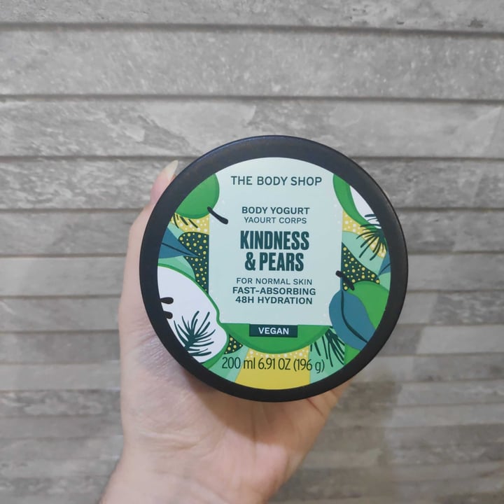 photo of The Body Shop Kindness & Pears Body Yogurt shared by @elenacasadoyt on  29 Jun 2022 - review