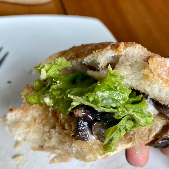 review photo of nomVnom Bistro Lion's Mane Truffle shared by @thatsassymomo on 30 Jan 2021 - review