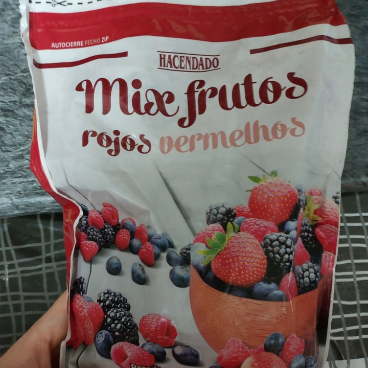 photo of Hacendado Mix Frutos Rojos shared by @albuuria on  05 Aug 2020 - review