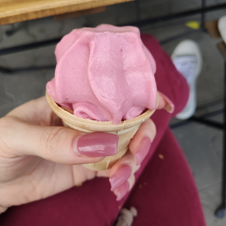 review photo of Švédská restaurace a kavárna IKEA Ice crram shared by @galchanskaia on 14 Sep 2021 - review