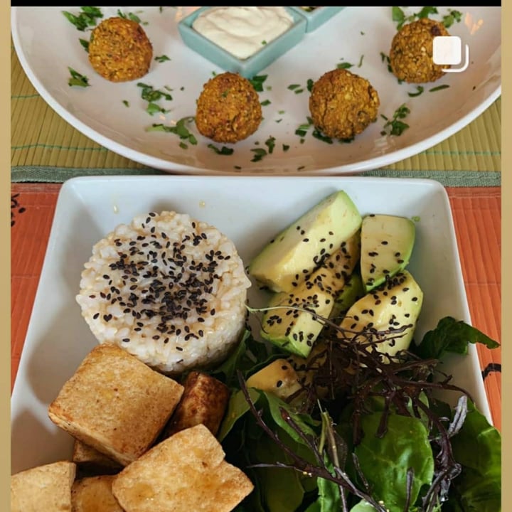 photo of Oli veggie food Falafel shared by @jenvargas on  11 Jun 2020 - review