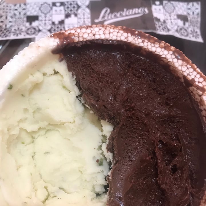 photo of Lucciano’s Helado de vasubeda y sorbete Dark %72 shared by @florenciam on  29 May 2020 - review