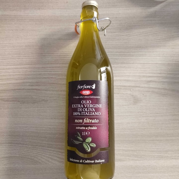 review photo of Coop Olio extra vergine 100% italiano e non filtrato shared by @giuliagoolia on 08 Apr 2022 - review