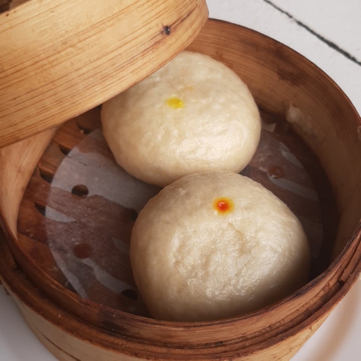 review photo of Mellas Dim-Sum & Noodles Bar Vegan Bao Buns shared by @peaceinthekitchen on 08 Jan 2022 - review