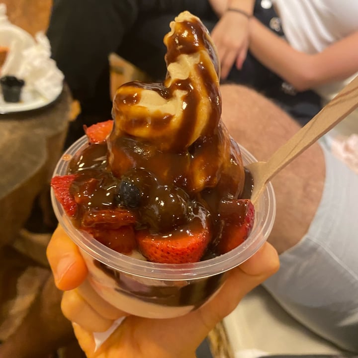 photo of SANA A ROU Frozen Yogurt shared by @inespressable on  18 Jan 2022 - review