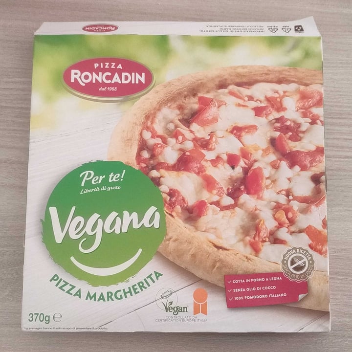 review photo of Pizza roncadin Pizza margherita shared by @giuliagoolia on 27 Apr 2022 - review