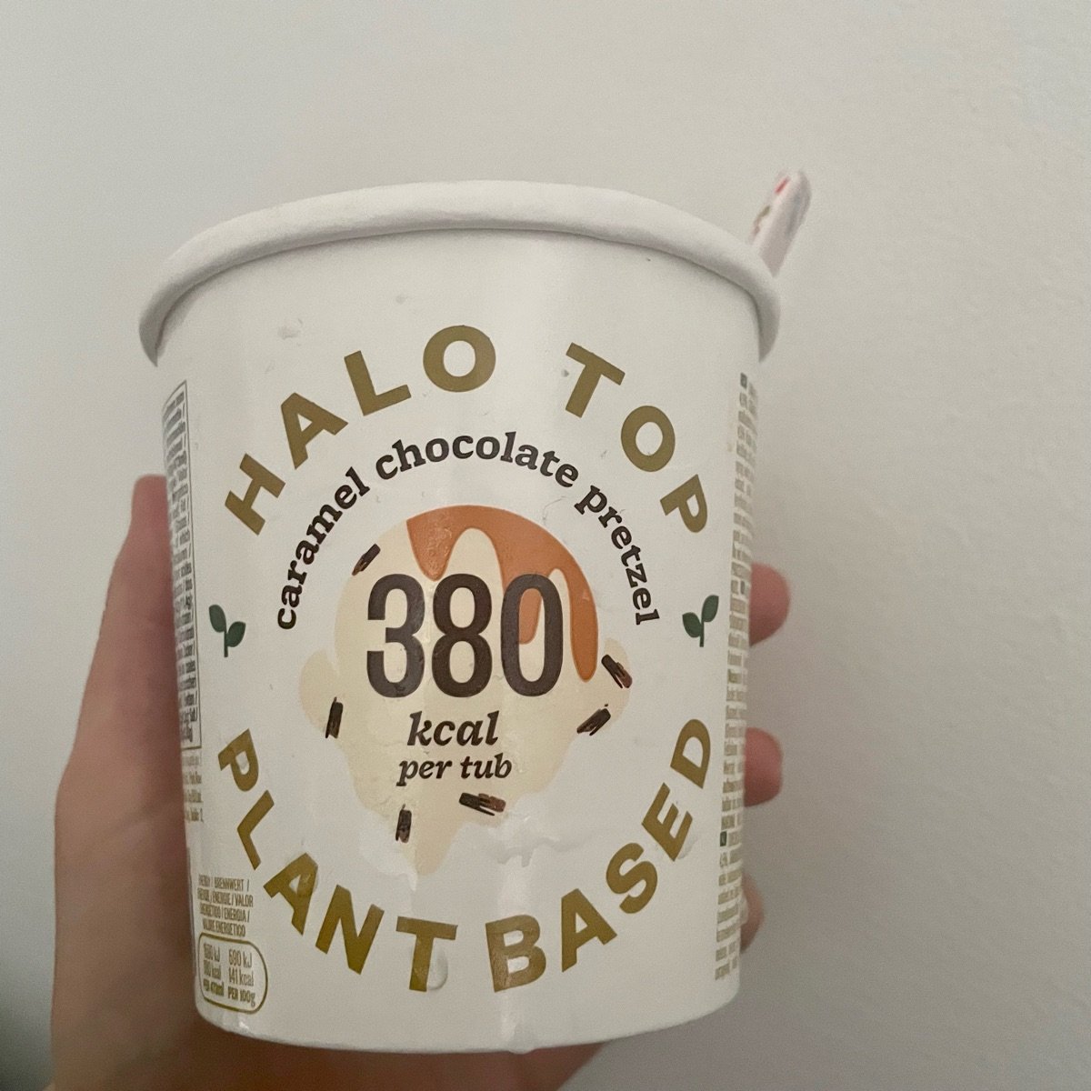 Halo Top Creamery Caramel Chocolate Pretzel Reviews | abillion
