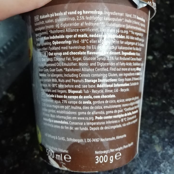 review photo of Vemondo Oat ice cream cocoa shared by @anathedoglady on 04 Aug 2021 - review