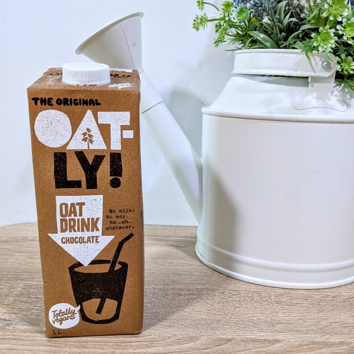 review photo of Oatly Oat Drink Chocolate shared by @jellayee on 18 May 2021 - review
