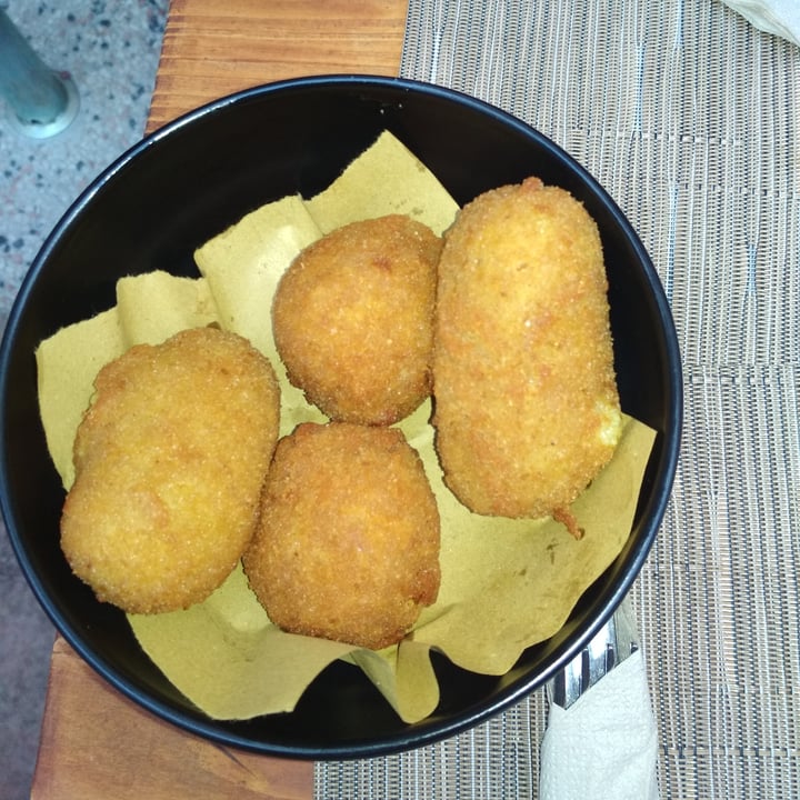 review photo of aTipico arancinette “accarne” e “abburro” shared by @chiarabella on 31 Jul 2022 - review