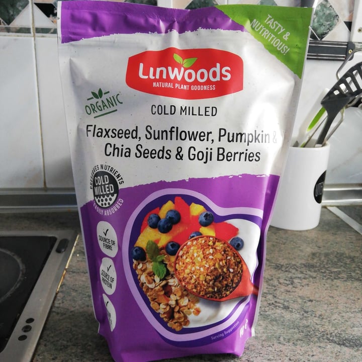 photo of Linwoods Cold Milled Flaxseed, Sunflower, Pumpkin & Sesame Seeds & Goji Berries shared by @laauri on  26 Mar 2022 - review