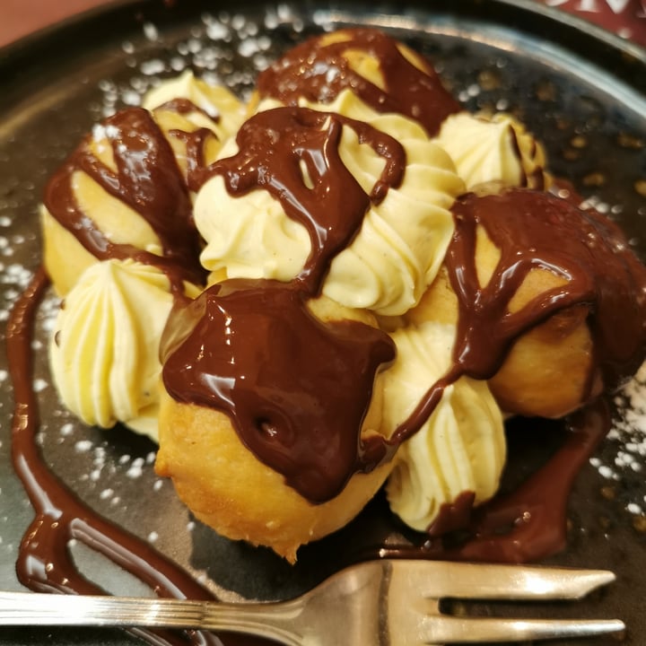 review photo of Rifugio Romano Profiterole vegan e senza glutine shared by @morfeolover on 12 Jun 2022 - review