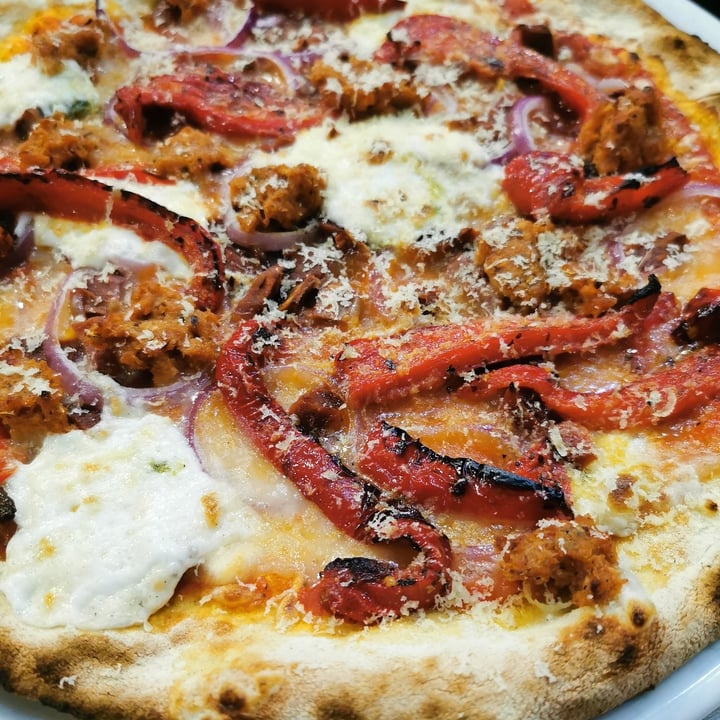 photo of Trinacria Pizzeria pizza San Francesco (Pancetta, Salsiccia, Gorgonzola, Peperoni, Cipolle) shared by @vegoloso on  09 Jun 2022 - review