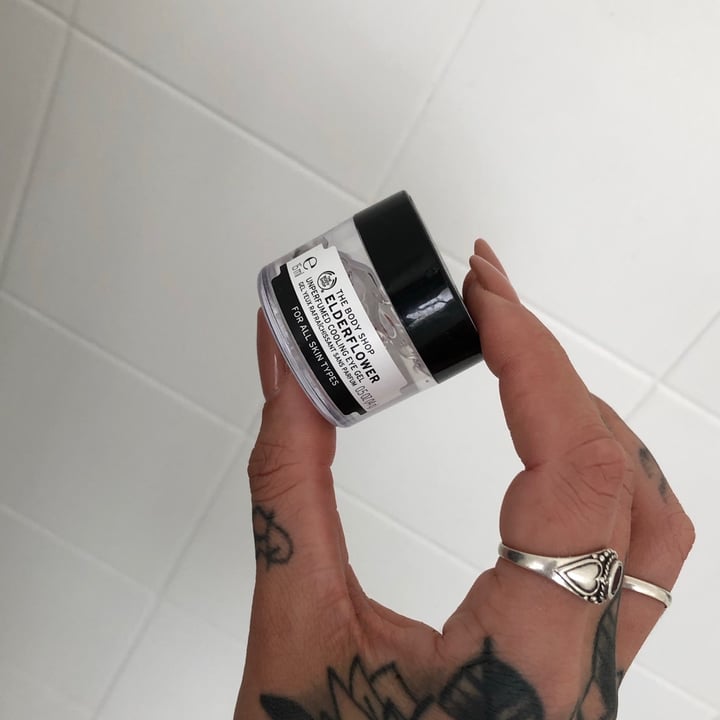 review photo of The Body Shop Elderflower eye gel shared by @flowerstastebad on 06 Sep 2021 - review