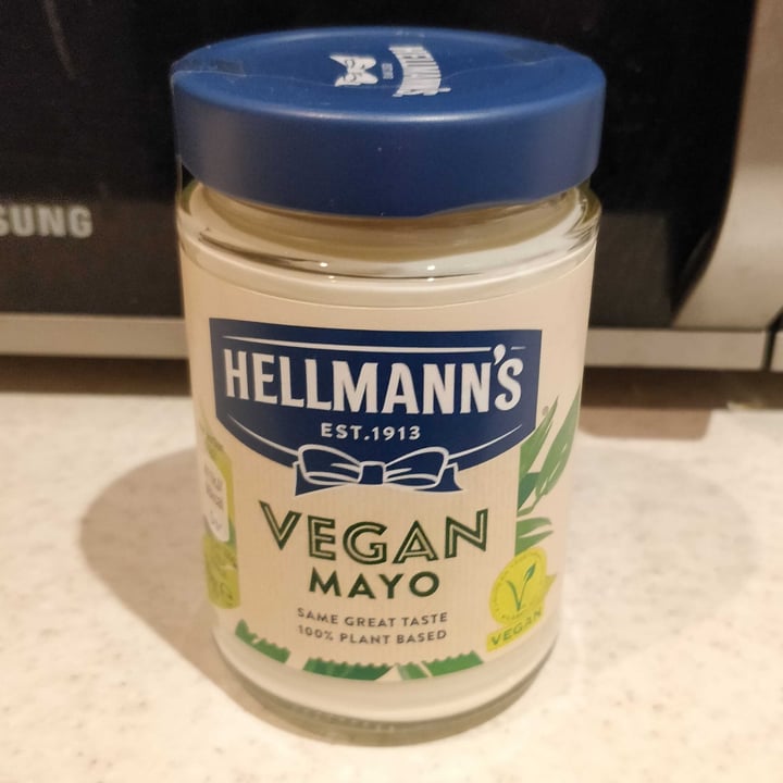 photo of Hellmann’s Hellman’s Vegan Mayonnaise shared by @jc639 on  16 Oct 2022 - review
