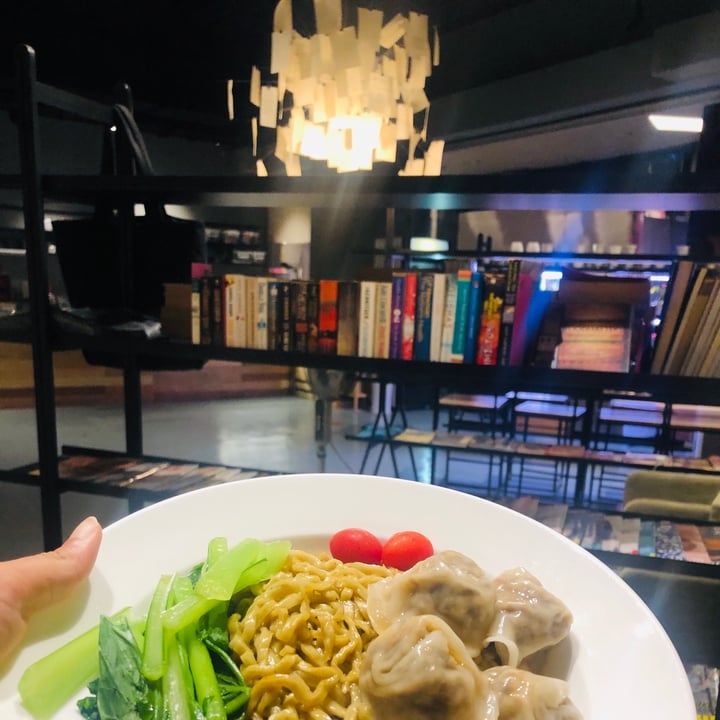 review photo of Simply Good Food Dumpling Noodle dry shared by @hippiebunnyhana8 on 21 May 2020 - review