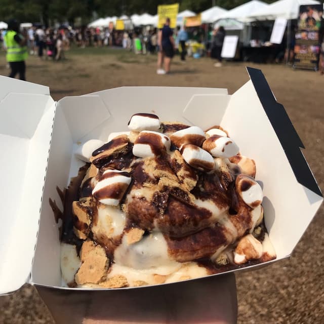 Cinnaholic