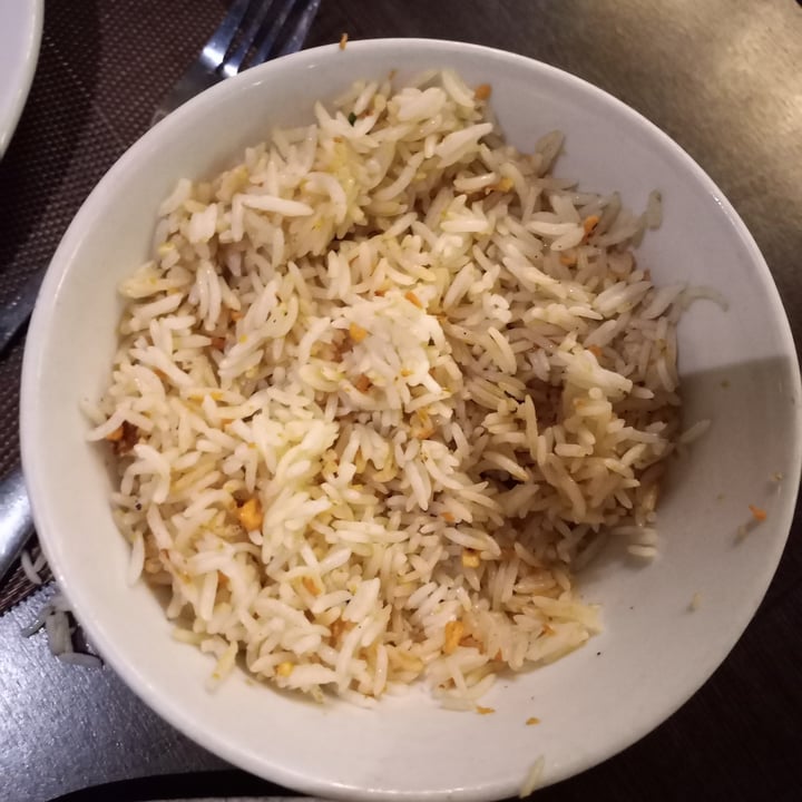 photo of Chopsticks rice and garlic shared by @fawziyajaffan on  14 Dec 2022 - review