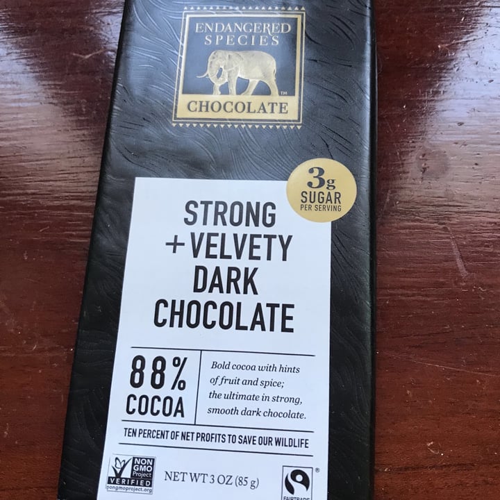 photo of Endangered Species Chocolate strong + velvety dark chocolate shared by @john00 on  02 Apr 2021 - review