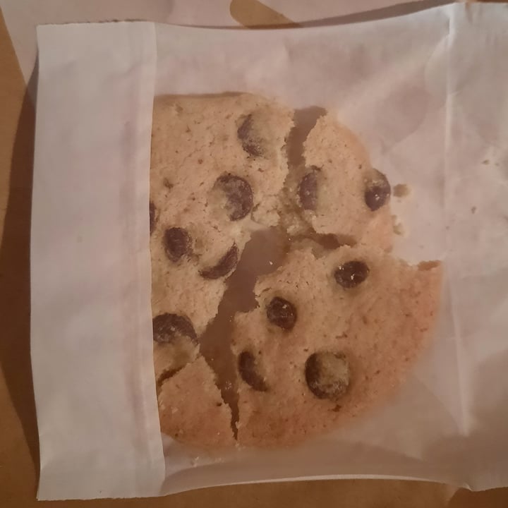 photo of Missbake cookies con gocce di cioccolato vegan shared by @acilegna on  18 Nov 2022 - review
