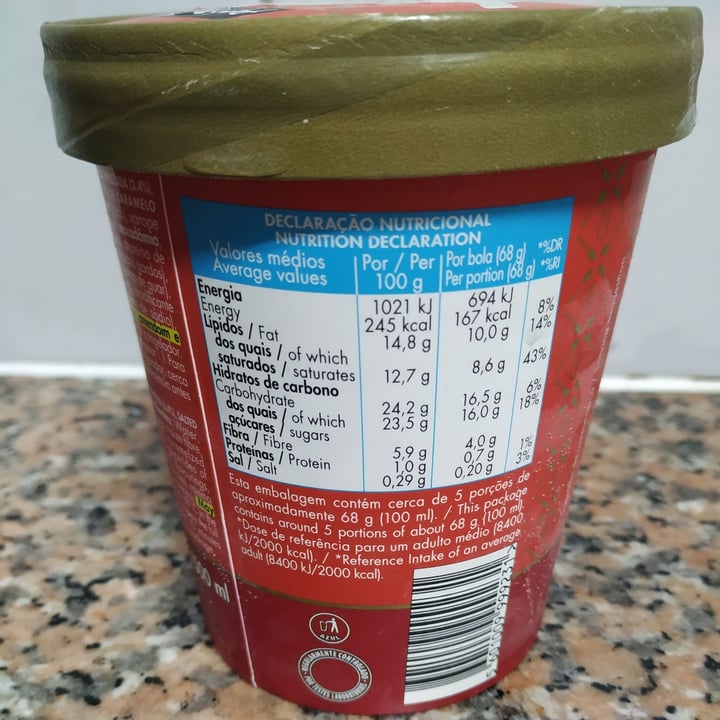 photo of Pingo doce Dairy Free - Gelado de Caramelo Salgado shared by @marialorodrigues on  02 Dec 2022 - review