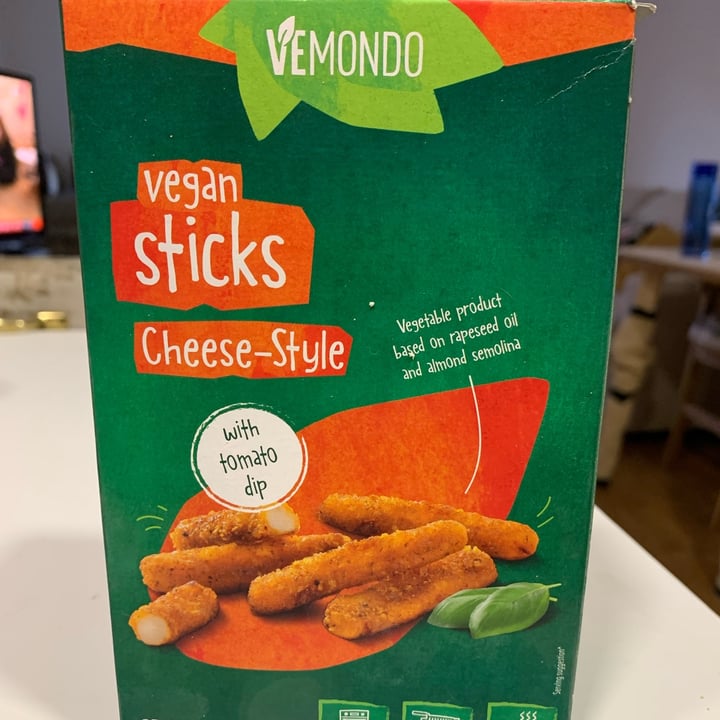 photo of Vemondo Vegan sticks cheese style shared by @pebrotetihera on  25 Feb 2022 - review