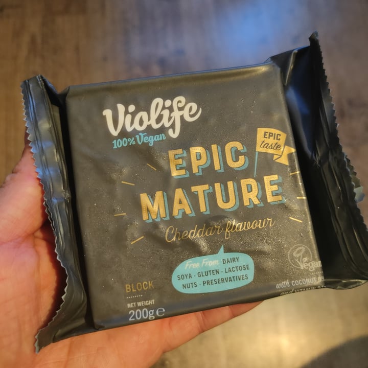 photo of Violife Epic Mature Cheddar Flavour Block shared by @mangiatore on  30 Aug 2021 - review