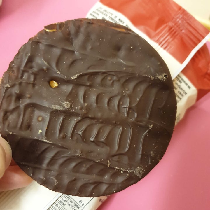 review photo of Fiorentini Choco mais gallette di mais con cioccolato fondente shared by @marihola on 09 Jan 2023 - review