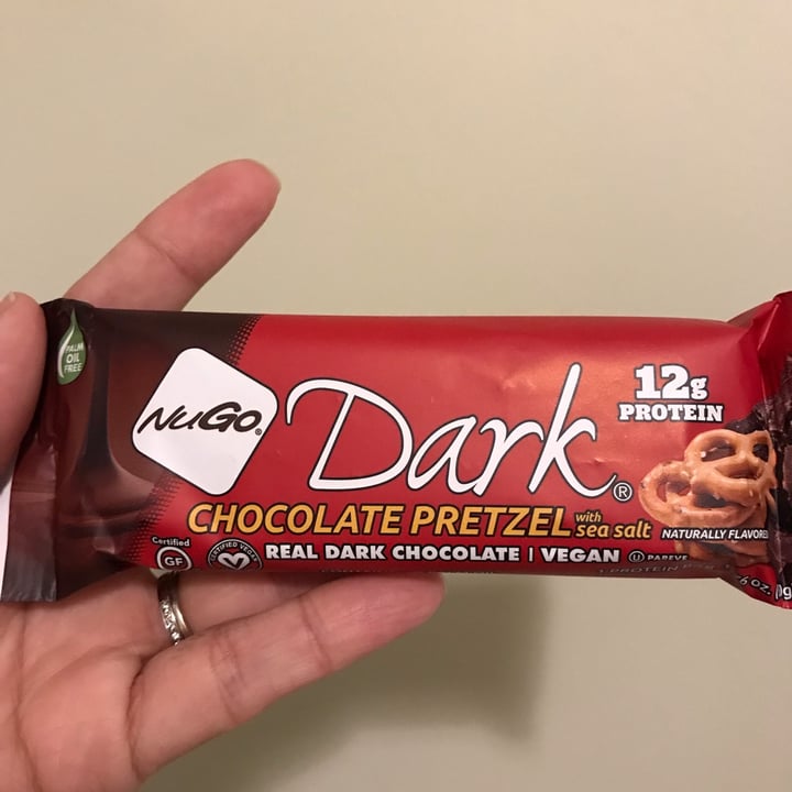 review photo of NuGo Dark Chocolate Pretzel shared by @dulcilne on 10 May 2022 - review