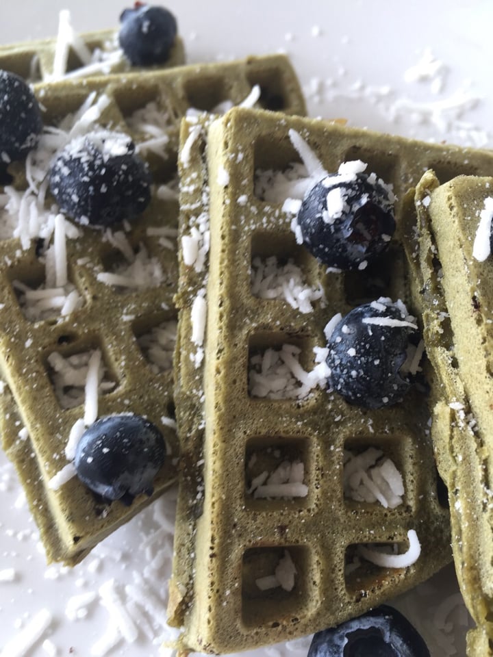 review photo of The Yogi Bar Yoga & Juice Matcha Vegan Waffles shared by @latats on 15 Jan 2020 - review