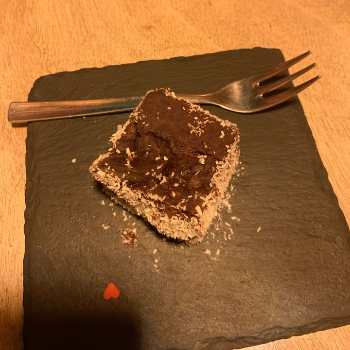 photo of VegAmore Brownie shared by @martinavirdis on  03 Dec 2021 - review