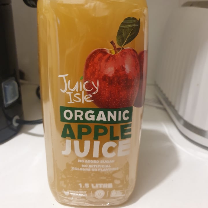 photo of Juicy isle Organic apple juice shared by @saniyedemir on  17 Sep 2021 - review