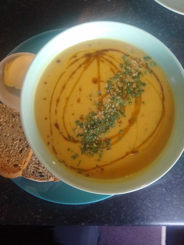 photo of Simple Goodness Vegetarian Takeaway Bistro Roasted Veg Soup shared by @veganurse on  02 Mar 2020 - review